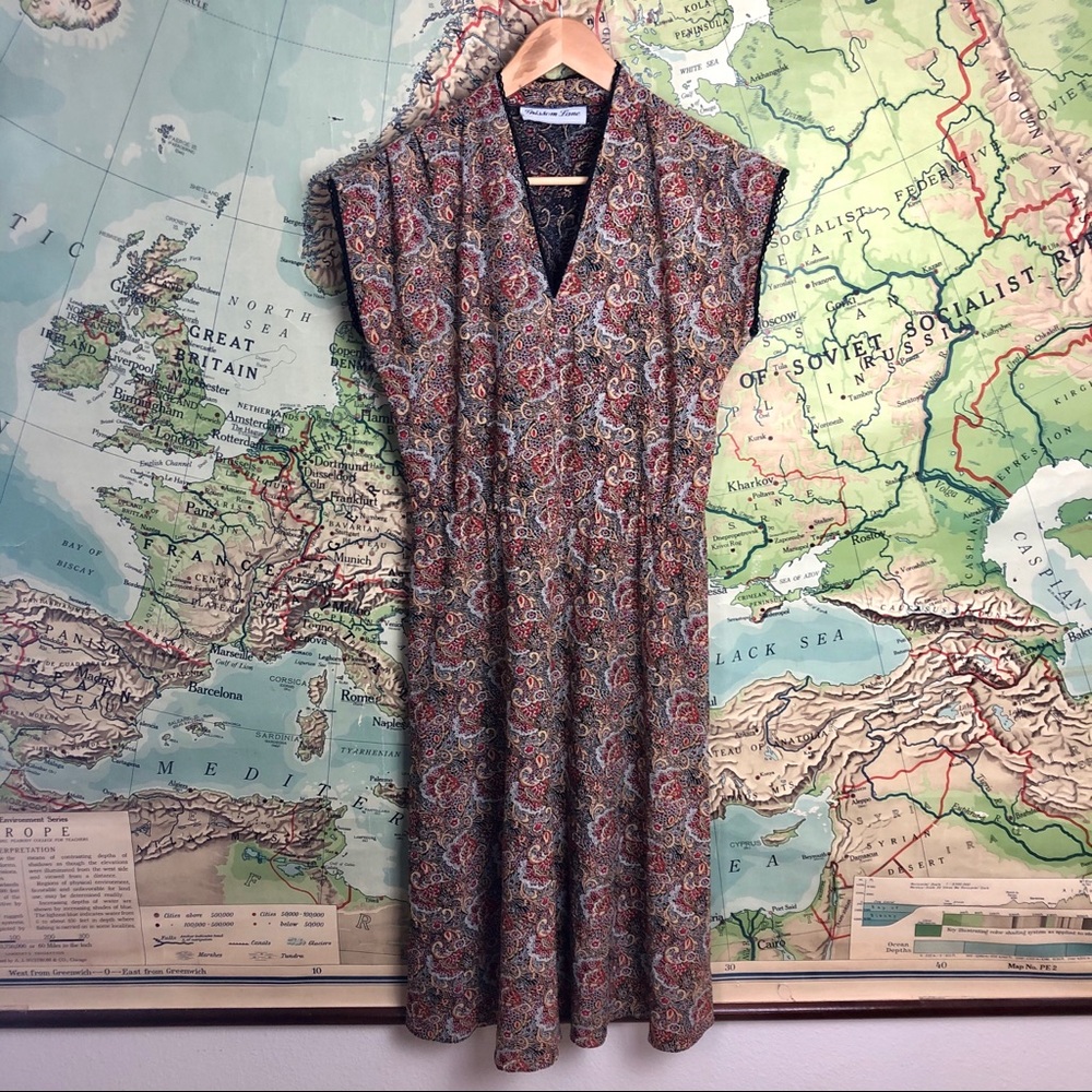 Vintage Floral Print Dress